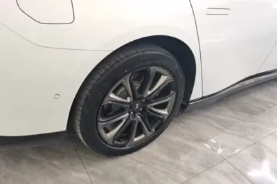 Xpeng P7