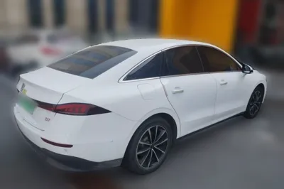Roewe D7