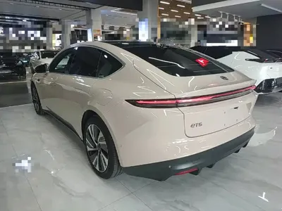 Nio ET5