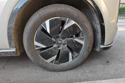 CHANGAN NEVO Q07