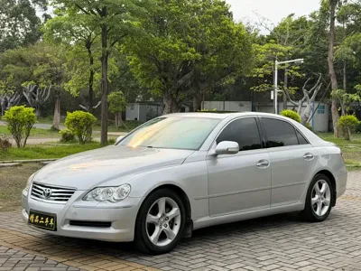 Toyota Reiz