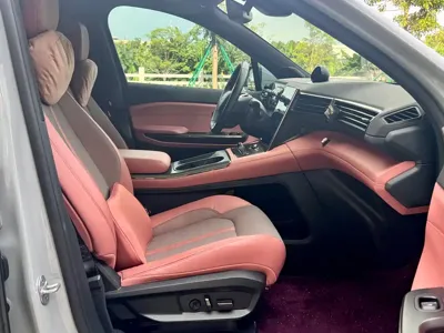Nio EC6