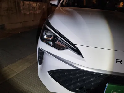 Roewe i5