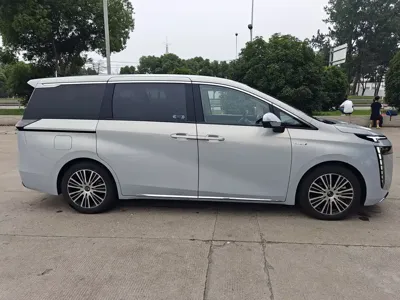 GAC Motor 传祺E8 PHEV