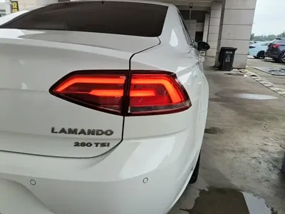 Volkswagen Lamando
