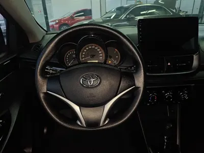 Toyota Yaris L