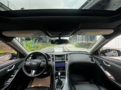 Infiniti Q50L