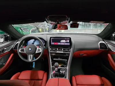 BMW M8