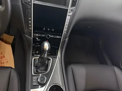 Infiniti Q50L