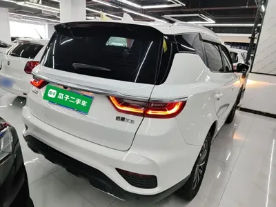 Geely Vision X6
