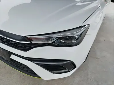 Roewe i5