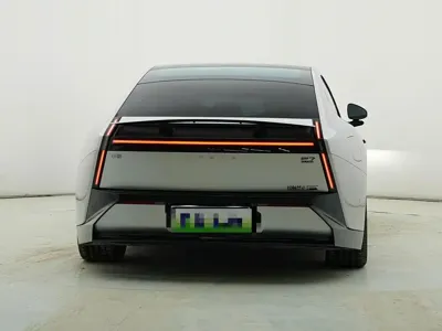 Xpeng P7