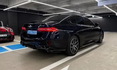 BMW i5