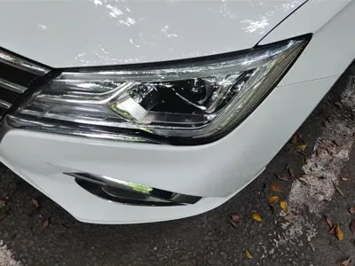 Roewe i5