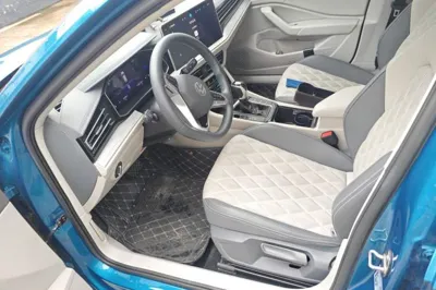 Volkswagen Sagitar