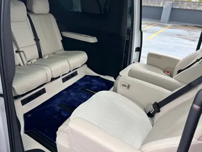 Li Auto Li MEGA