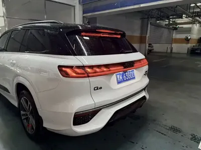 Audi Q6