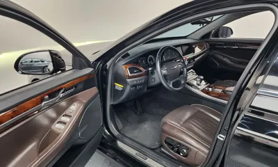 Genesis EQ900