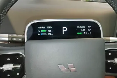 Li Auto L8