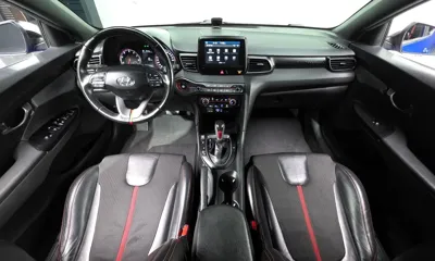 Hyundai Veloster