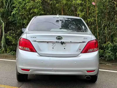 BYD Surui