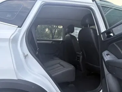 Roewe RX5