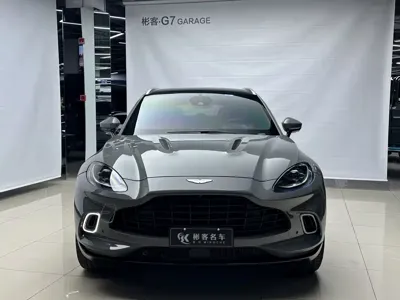 Aston Martin DBX