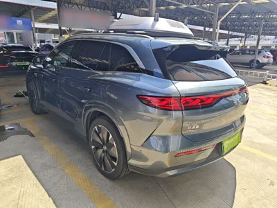 BYD Tang L