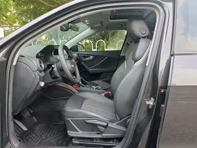 Audi Q2L e-tron