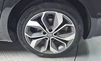 Renault-KoreaSamsung SM6