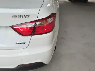 Changan V7