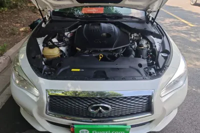 Infiniti Q50L