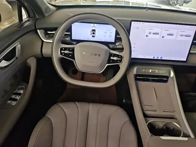 Roewe 荣威M7 DMH