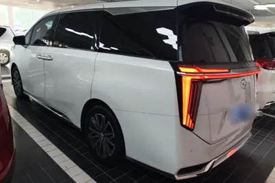 GAC Trumpchi M8