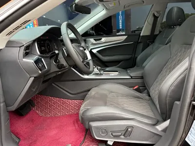 Audi A7L
