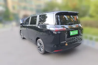 Wuling 730