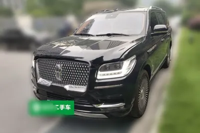 Lincoln Navigator