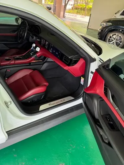 Porsche Taycan