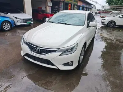 Toyota Reiz