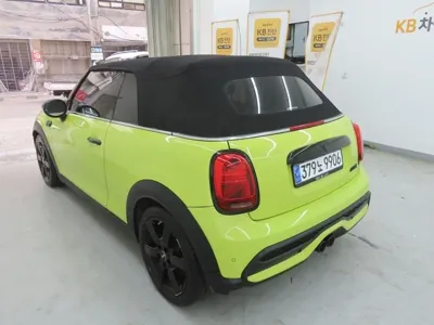 MINI Cooper Convertible