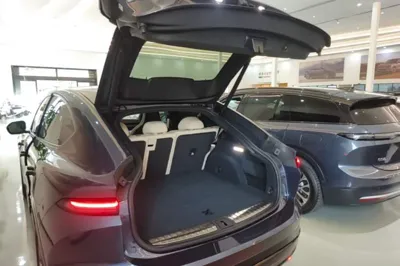Nio EC6