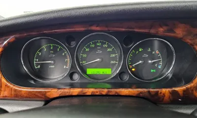 Jaguar XJ-8
