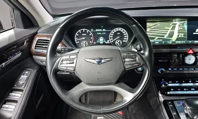 Genesis EQ900