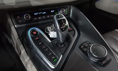 BMW i8