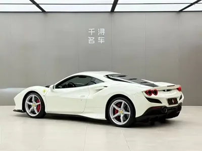 Ferrari F8