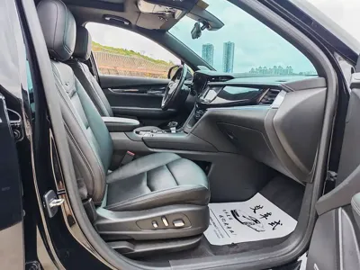 Cadillac XT6