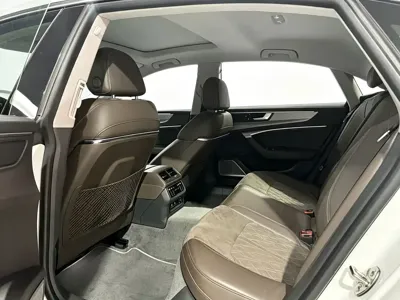 Audi A7L