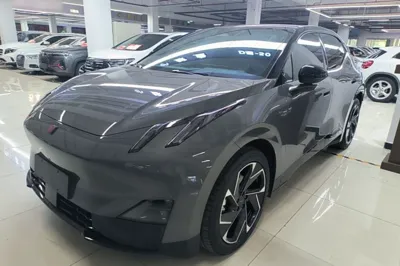 Lynk & Co Z20