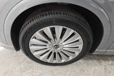 ONVO Luxeed L90