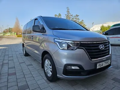 Hyundai Starex